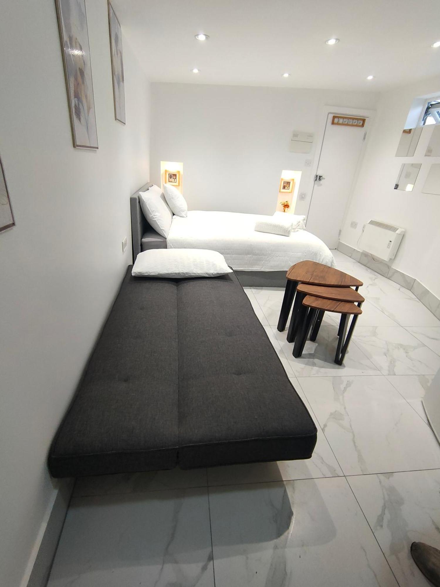 New Look Lux In Londra